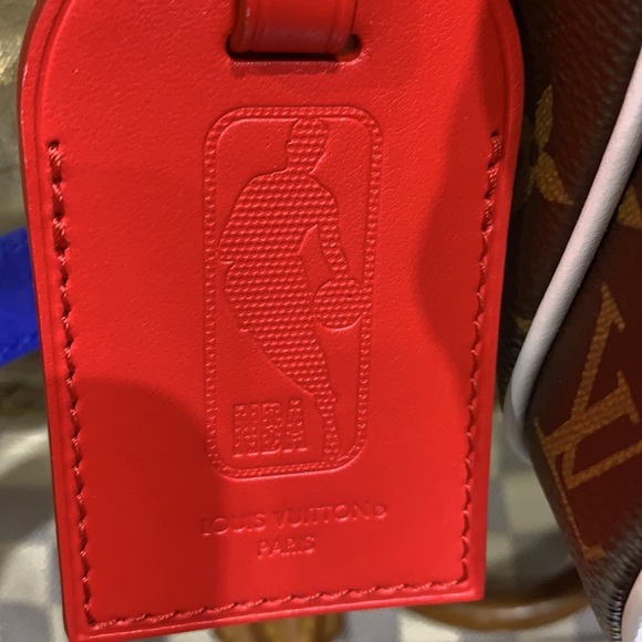 Louis Vuitton NBA limited edition Cross Body messenger bag - Picture 5 of 7